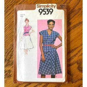 UNCUT Vintage 1980s Simplicity 9539 Sewing Pattern Size S Womens Dress Top Skirt